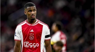 Arsenal Preparing Move For Ajax Center-back Jorrel Hato