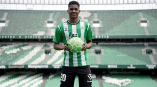 Lyon Edge Closer To Signing Real Betis Defender Abner