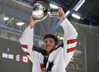 Kelowna Rocket Helps Canada Win Gold At World Championship | INFOnews