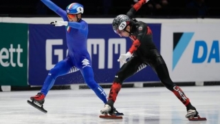 Canadian Dandjinou Earns 1,000m Gold In Dramatic Fashion At Short Track Worlds | CBC Sports