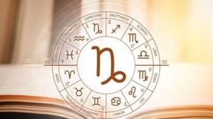 Capricorn Daily Horoscope Today,April 25, 2024 Predicts Professional Development