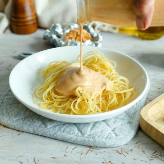 Homemade Creamy Roasted Garlic Sauce (Without Cream)