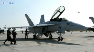 The 21st-century Ultimate Fighter Jet: The FA-18 Super Hornet