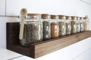 15 Ideas On How To Decorate Floating Shelves In The Kitchen