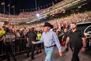 George Strait Sets Record With Historic Concert At Kyle Field