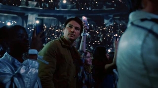 Warner Bros. Unveils M. Night Shyamalan's Thriller 'Trap' Trailer Starring Josh Hartnett