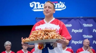 Joey Chestnut Opts Out Of Nathan's Hot Dog Eating Contest Over Rival Brand Deal
