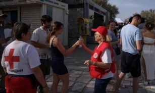 Greece Heatwave Hiking Risks Highlighted By Tourist Tragedies