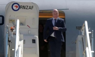 New Zealand PM's Trade Mission To Japan Hindered By Plane Breakdown In Papua New Guinea