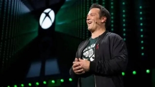 Xbox Head Phil Spencer Teases Handheld Console And Multiformat Game Expansion