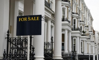 Average House Prices Experience Decline, Yet Signs Of Market Optimism Emerge