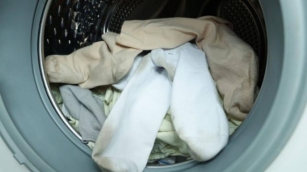 Pourquoi Les Chaussettes Se Perdent Toujours Dans La Machine à Laver ?