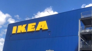 Ikea Lance Un Pouf Pour S’asseoir Et Ranger Des Choses