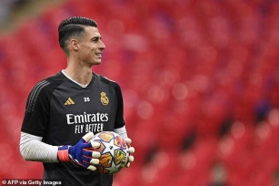 Kepa Arrizabalaga ‘could Make Unlikely Return To Chelsea This Summer With Goalkeeper Set For Talks With New Manager Enzo Maresca’