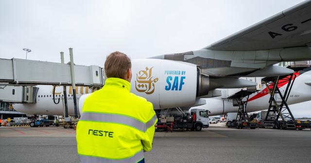 Emirates adds sustainable aviation fuel on flights from Amsterdam Schiphol Airport
