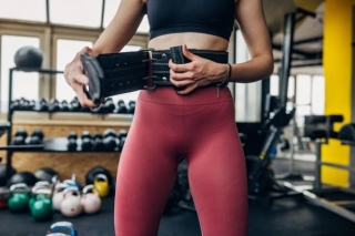 Weightlifting Belt For Women To Strengthen And Power