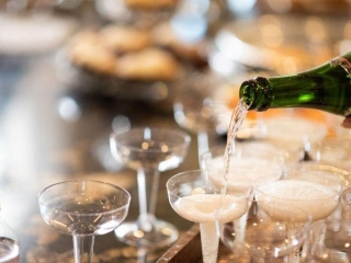 17 Champagne Facts And The History Of Bubbly In France
