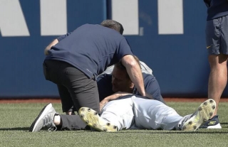 Milwaukee Brewers: Jakob Junis Taken To Hospital Via Ambulance After Being Hit By Fly Ball During Batting Practice