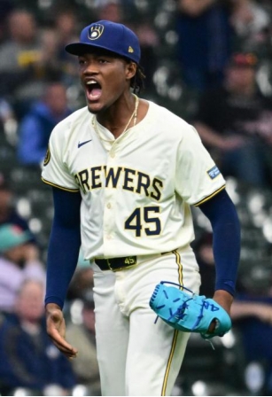 Milwaukee Brewers: 1 More Pitcher Will Miss Extended Time Due To Surgery