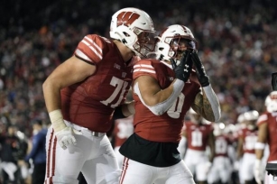 Wisconsin Football Losing Ground In Recruitment Of Speedy ’25 Running Back