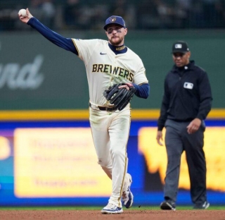Milwaukee Brewers: Brewers Captivating 9th Inning 6-5 Win Over The Mariners