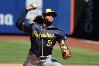 Milwaukee Brewers Hold New York Mets To 1 Hit On Opening Day; Christian Yelich And Jackson Chourio Shine