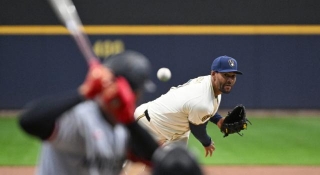 Milwaukee Brewers: Brewers Collapse In 4-2 Loss To The Pirates