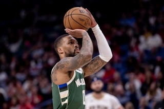 Milwaukee Bucks: Concerning Record Without Damian Lillard In The Lineup