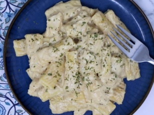 Crock Pot Creamy Chicken Rigatoni Recipe