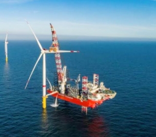 Hohe See Offshore Wind Farm: Investment, Organization