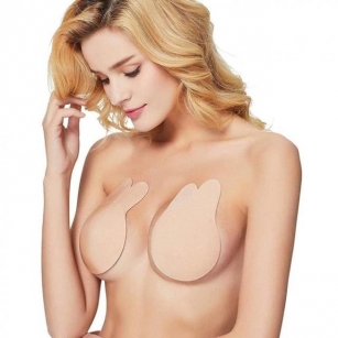 The Best Nipple Pasties For A No-Bra Look