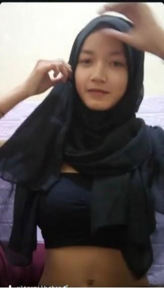 Bokep Panya Hijab Colmek Sampe Lemes