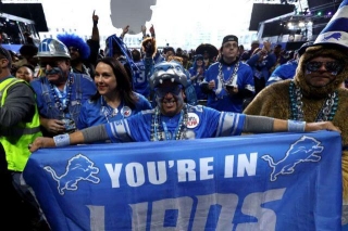 The Lions Draw In A Large Crowd For NFL Draft Event