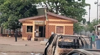 Police Station Attacked, Cars, Shops Torched By Mob At Market In Nigeria Capital