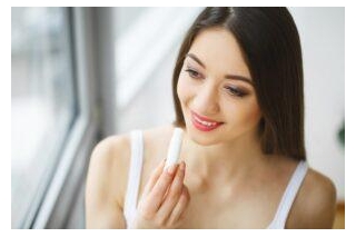 10 Benefits Of Using Lip Balm: Nourish, Protect, Obsess