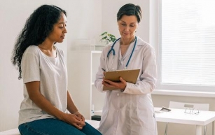 Are Female Doctors Better? Here's What to Know