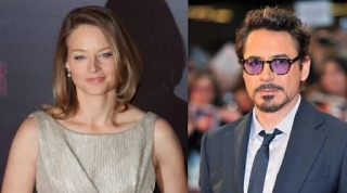 Jodie Foster Explains What It's Like Directing Robert Downey Jr In Home For The Holidays
