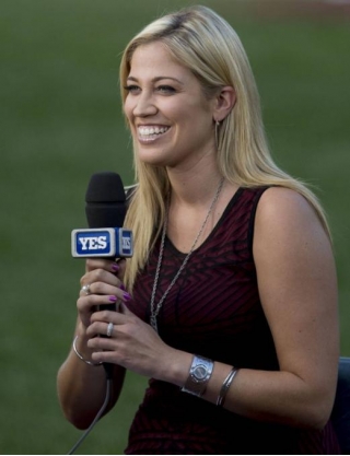 Meredith Marakovits (Yankees Announcer) Salary, Husband, Age