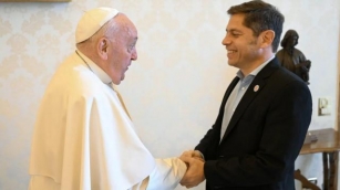 El Gobernador Kicillof Fue Recibido Por El Papa Francisco En El Vaticano