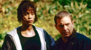 Why Kevin Costner Chose Himself As Whitney Houston's Bodyguard
