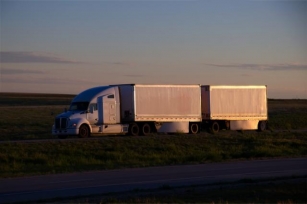 How LTL Freight Brokers Optimize Operations By Connecting Shippers And Carriers