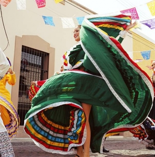 Exploring Latina Culture: A Vibrant Tapestry Of Tradition And Diversity