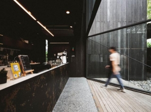Modernism Cafe / IDIN Architects