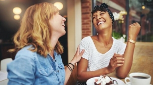 10 Ways To Pay It Forward With Kindness
