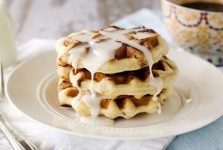 Cinnamon Roll Waffles With Cream Cheese Icing