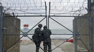 S. Korea Fires Warning Shots After N. Korean Soldiers Briefly Cross Land Border