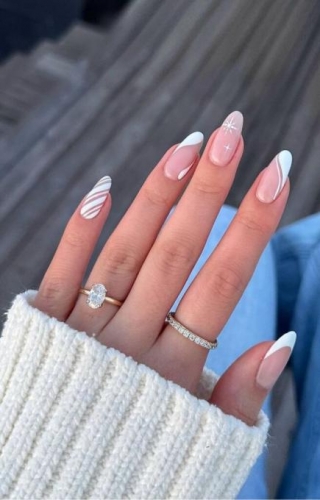 9 Mesmerizing French Tip Nail Designs For Summer