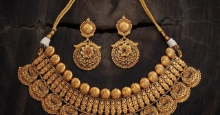 Antique Jewellery: A Journey Through Time