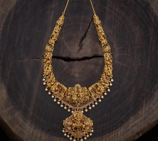 Exploring The Timeless Beauty Of Antique Jewellery