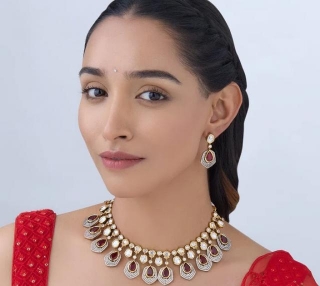 Unveiling The Elegance: The Timeless Appeal Of Kundan Jewellery
